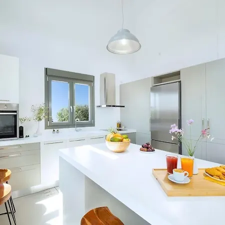בית נופש Olisea Villa, Olive Grove Seaview