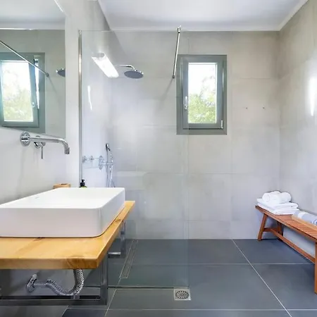 Olisea Villa, Olive Grove Seaview *